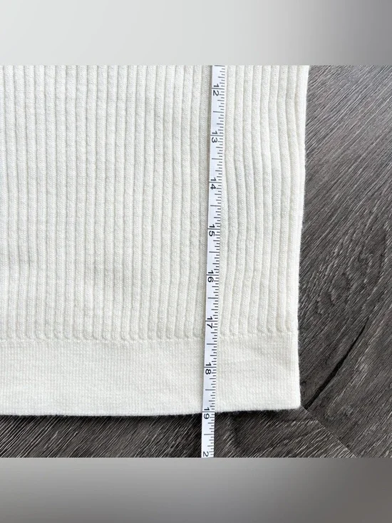 Uniqlo cream merino wool short sleeve sweater - Picture 6 of 11